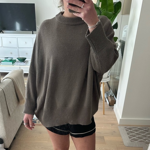oversized mocha sweater - Picture 6 of 6